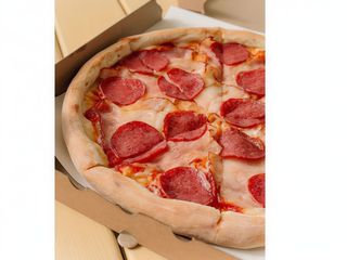 Піца Мисливська (920г)