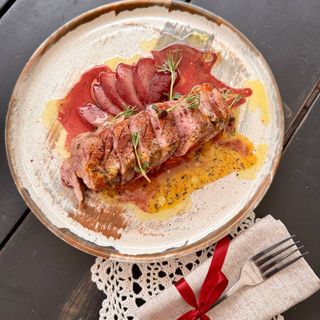 Філе качки з овочами в соусі Beurre Monté