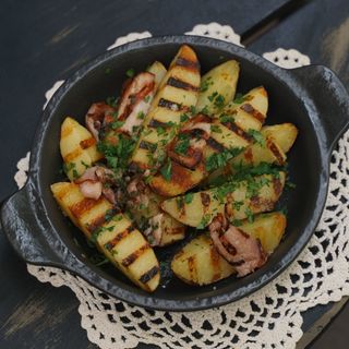 Potate arrosto( запечена картопля з беконом)