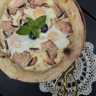 Піца Карбонара