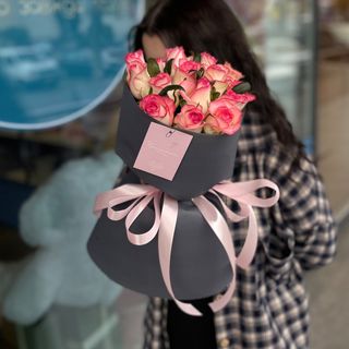 Троянди сорту Джумілія 15 шт