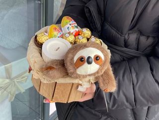 Солодкий бокс з лемуром