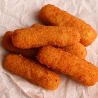 Сирні палички в паніровці (100г)