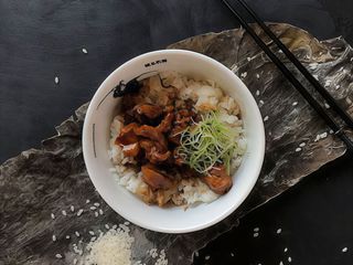 Курка теріякі з паровим рисом (350 г)