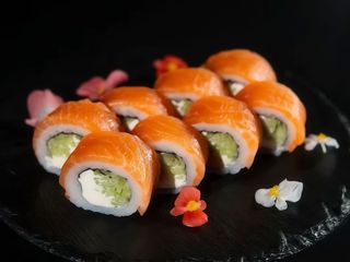 Рол Філадельфія з лососем (360г/8шт)