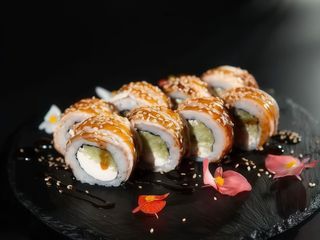 Рол Філадельфія з вугром (370г/8шт)