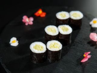 Макі з огірком (130г/6шт)