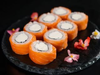 Рол Філадельфія лайт (340г/8шт)