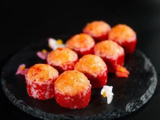 Рол Фараон з лососем (350г/8шт)