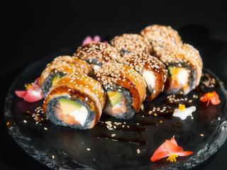 Рол Чорний Дракон (400г/8шт)