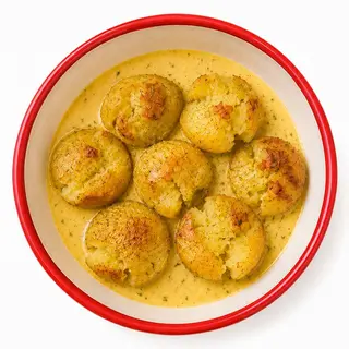 Смажена молода картопля з сирним соусом (335г)