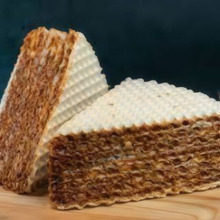 Торт вафельний зі згущен молоком та арахісом