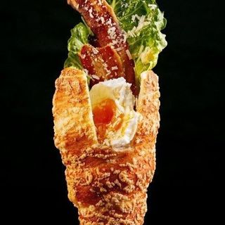 Кюртош з беконом і сиром