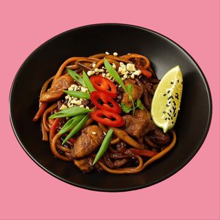 Удон з ніжним курчам (390г)