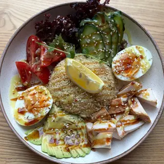 Боул з куркою гриль