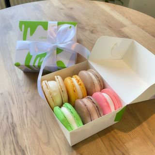 Бокс великих макарунів (6шт)