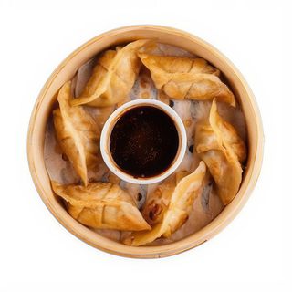 Смажені гьодза з телятиною