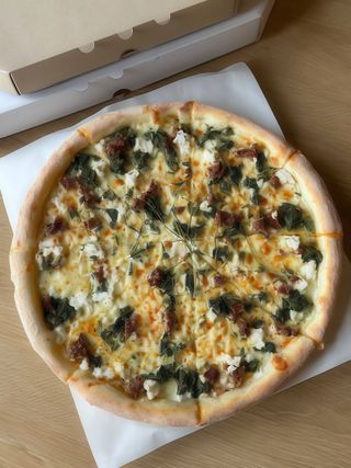 Піца зі шпинатом 30см