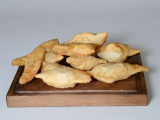 Хрусткі чебуреки всіх по два (550г)