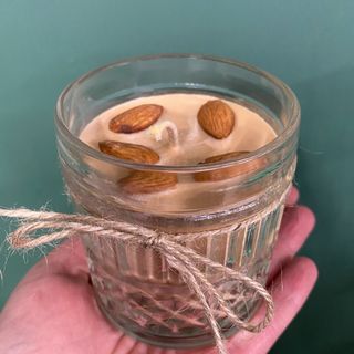 Ароматична свічка ручної роботи (мигдаль)