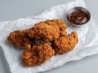 Курячі крильця та соус Барбекю (280г)