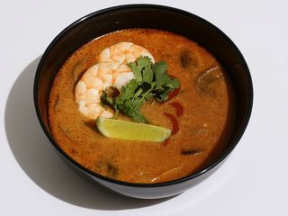 Том ям з тигровою креветкою (320г)