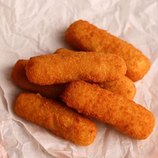 Сирні палички в паніровці (100г)