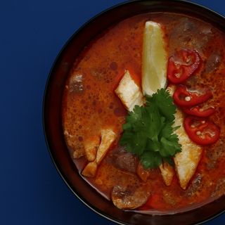 Том ям з грильованим курчам (320г)