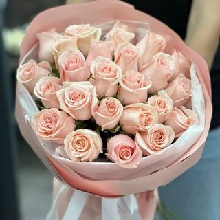 25 троянд "Salma"