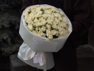 Букет 34 Біла троянда Snowflake 25 шт