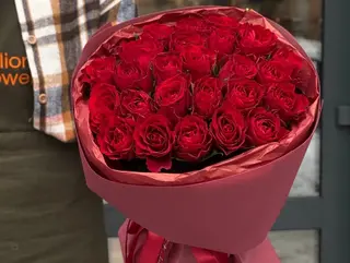 Букет 22 Червона троянда Мадам Ред 25 шт