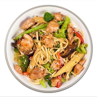 Локшина удон з куркою