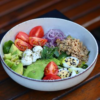 Салат-боул з тунцем 230г