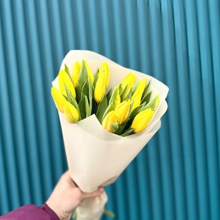 Букет з 15-жовтих голландських тюльпанів першого сорту