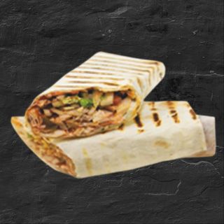 Шаурма з картоплею фрі.