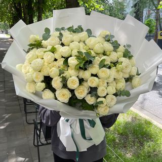 Букет з троянд «Сноу Волд»