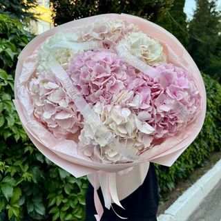 Букет з преміальних гортензій