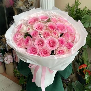 Букет з 25 еквадорських троянд «Мандала»