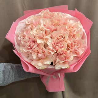 Букетик «Французькі троянди в рожевому оформленні»