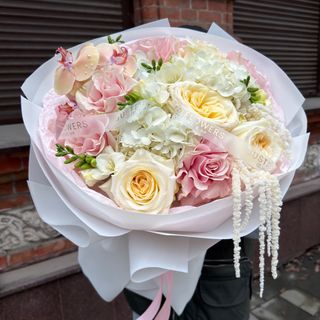 Букет «Розкішна елегантність»