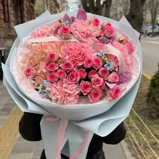 Букет «Рожева скімія»