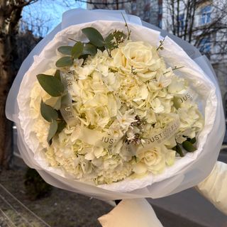 Ароматний букет  «Біла дженіста»