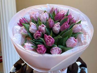 Букет з міксу 21 тюльпанів