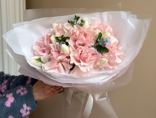 Букет «Оксипіталум, троянди та тюльпани»