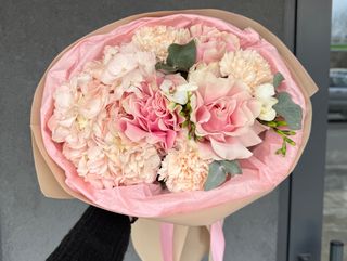 Букет «Ніжна фрезія»