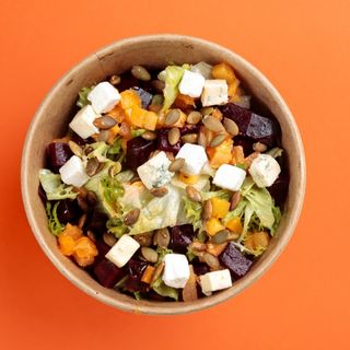 Салат овочевий з маринованим гарбузом