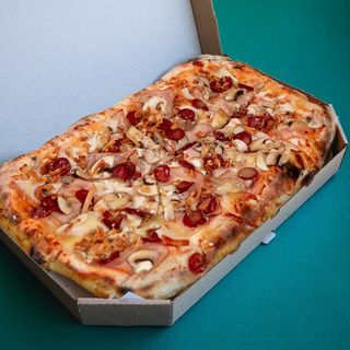 Піца Сальсічча  (600г)