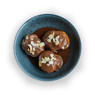 Класичні профітролі ( 135 г)