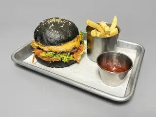 Black кранч Бургер (420/30гр)