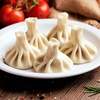 Хінкалі з вишнею